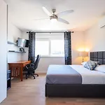 Deja Blue- Free Garage Parking 아파트 *