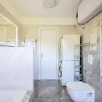 Deja Blue- Free Garage Parking 아파트 *