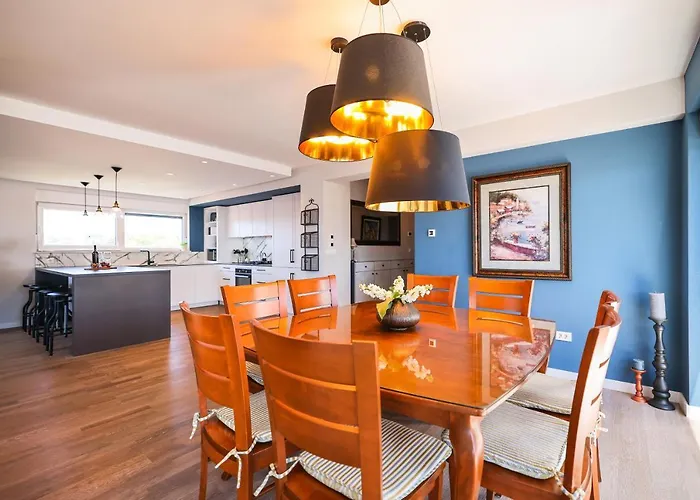 Apartment Deja Blue- Free Garage Parking *