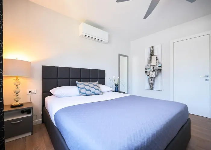 Apartment Deja Blue- Free Garage Parking *